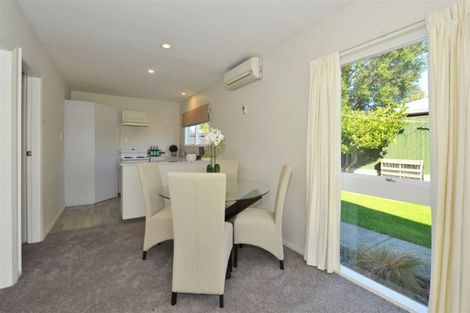 Photo of property in 2/10 Jamell Place, Avonhead, Christchurch, 8042