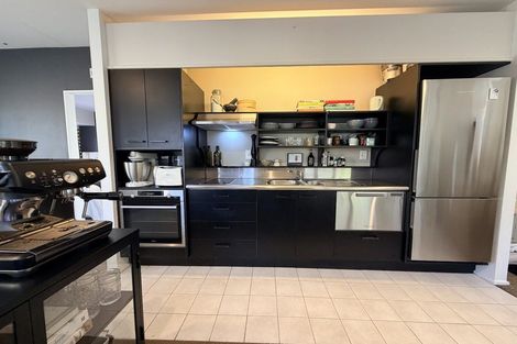 Photo of property in St Peters Apartments, 2b/192 Willis Street, Te Aro, Wellington, 6011