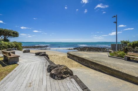 Photo of property in 25 Ocean View Road, Milford, Auckland, 0620