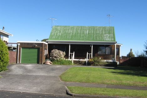 Photo of property in 18 Seaward Place, Wattle Downs, Auckland, 2103