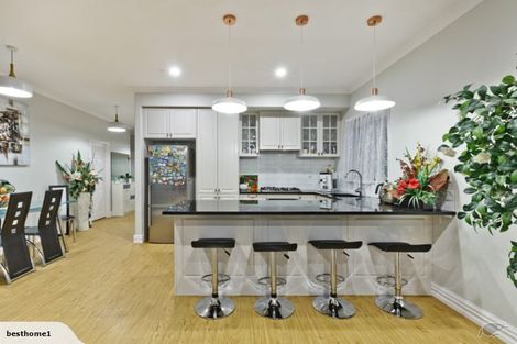 Photo of property in 25 Turutu Place, Long Bay, Auckland, 0630