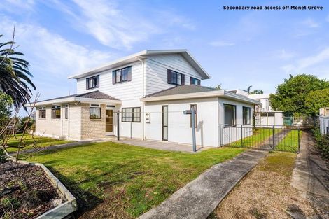 Photo of property in 14 Renoir Street, West Harbour, Auckland, 0618