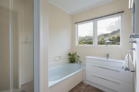 Photo of property in 38 Paremata Street, Atawhai, Nelson, 7010