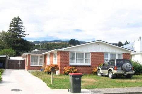 Photo of property in 56 Oregon Drive, Maoribank, Upper Hutt, 5018