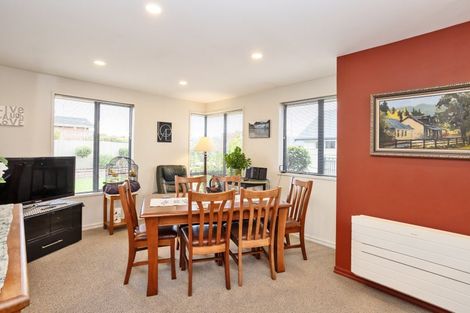 Photo of property in 8 Craig Street, Waikiwi, Invercargill, 9810