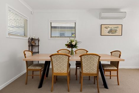 Photo of property in 11 Aoraki Road, Poraiti, Napier, 4112