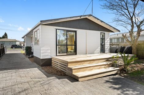 Photo of property in 12 Coventry Road, Melville, Hamilton, 3206