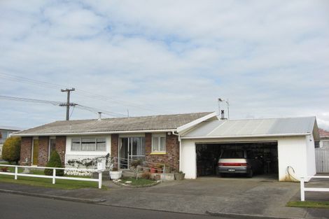 Photo of property in 1 Lynton Street, Upper Vogeltown, New Plymouth, 4310