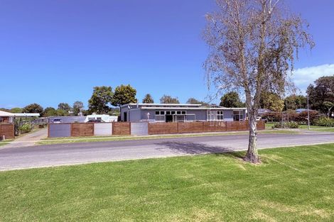 Photo of property in 8 Marine Parade, Wairoa, 4108