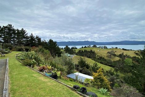 Photo of property in 140 Wattle Bay Road, Manukau Heads, Waiuku, 2684