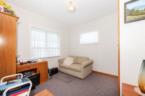 Photo of property in 676 Te Atatu Road, Te Atatu Peninsula, Auckland, 0610