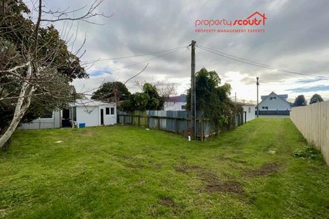 Photo of property in 46 Cook Street, Marfell, New Plymouth, 4310