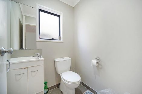 Photo of property in 27 Sonoma Crescent, Oteha, Auckland, 0632