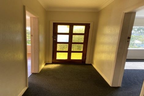 Photo of property in 16 Chester Road, Tawa, Wellington, 5028