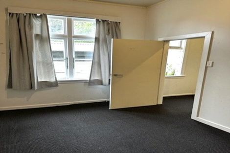 Photo of property in 9b Hadfield Terrace, Kelburn, Wellington, 6012