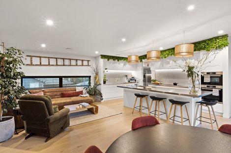 Photo of property in 3a William Bayes Place, Red Beach, 0932