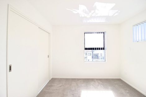 Photo of property in 11a Putiputi Way, Papakura, 2110