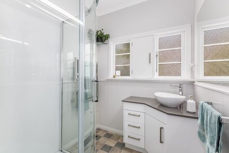 Photo of property in 150 Waiwhetu Road, Waterloo, Lower Hutt, 5011