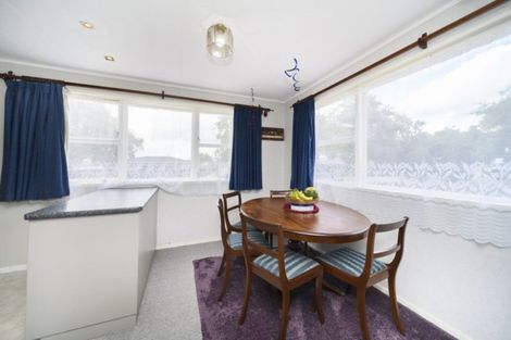 Photo of property in 33 Suzanne Grove, Kelvin Grove, Palmerston North, 4414