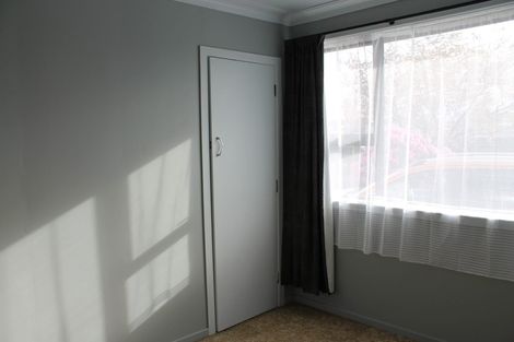 Photo of property in 18 Kilmarnock Street, Wallacetown, 9816