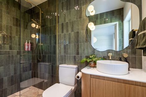 Photo of property in 28 Barlow Place, Chatswood, Auckland, 0626