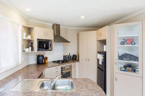 Photo of property in 49 Branigan Parade, Kelvin Grove, Palmerston North, 4414