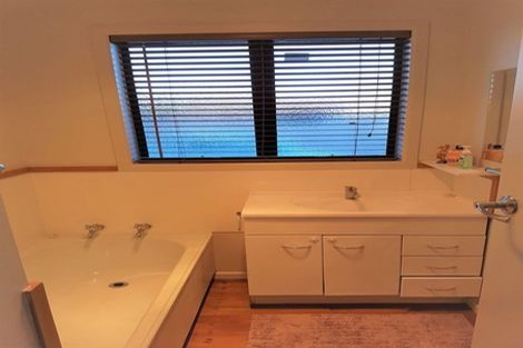 Photo of property in 111 Bryant Road, St Andrews, Hamilton, 3200