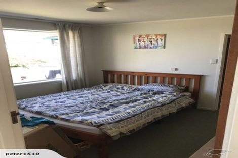 Photo of property in 2/32 Eastern Beach Road, Eastern Beach, Auckland, 2012