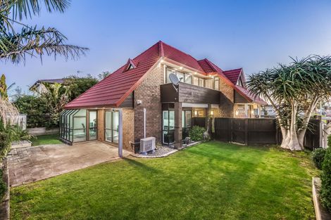 Photo of property in 2/57 Hoteo Avenue, Papatoetoe, Auckland, 2025