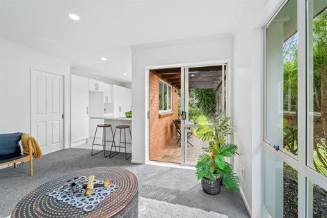 Photo of property in 1 Phoebe Meikle Place, Torbay, Auckland, 0630