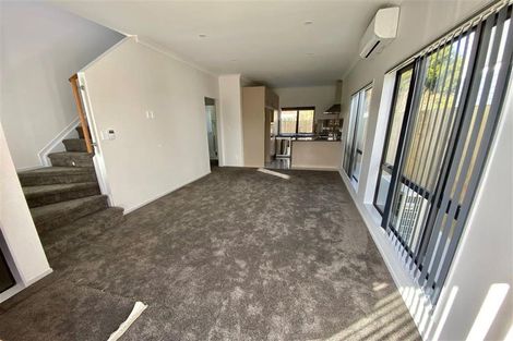 Photo of property in 9 Nagra Lane, Papakura, 2110