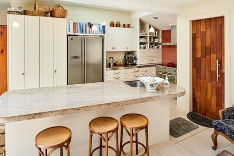 Photo of property in 13 Mahina Road, Mahina Bay, Lower Hutt, 5013