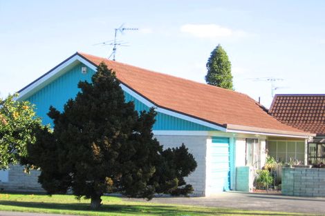 Photo of property in 1/12 Grove Road, Papakura, 2110