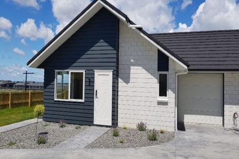 Photo of property in 22 Kapua Crescent, Rototuna North, Hamilton, 3210