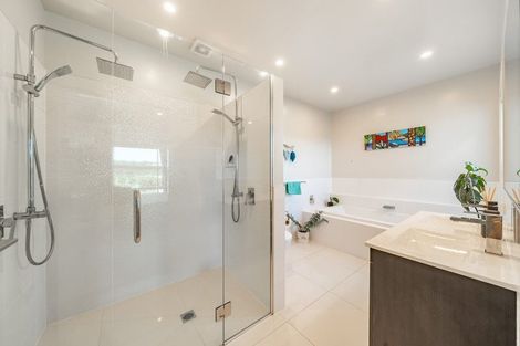 Photo of property in 9 Semaphore Lane, Whitby, Porirua, 5024