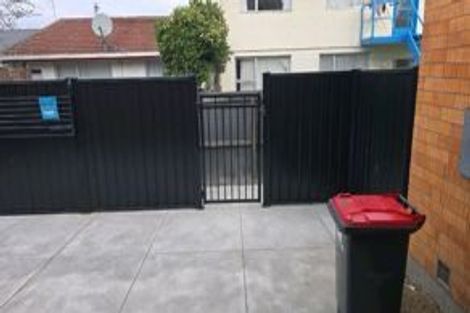 Photo of property in 2/7 Division Street, Riccarton, Christchurch, 8041