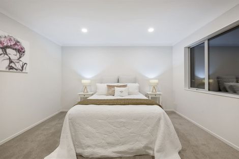 Photo of property in 92 Tir Conaill Avenue, Flat Bush, Auckland, 2019