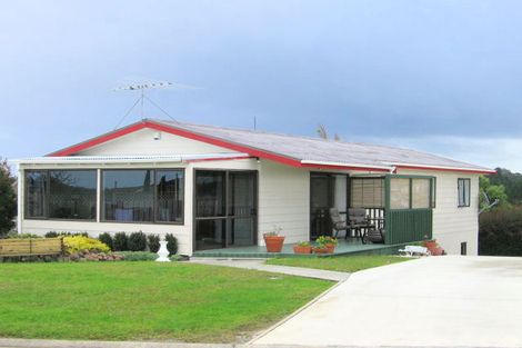 Photo of property in 14 Katene Place, Snells Beach, 0920