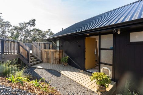 Photo of property in 21 Ngapuke Lane, Parua Bay, Onerahi, 0192