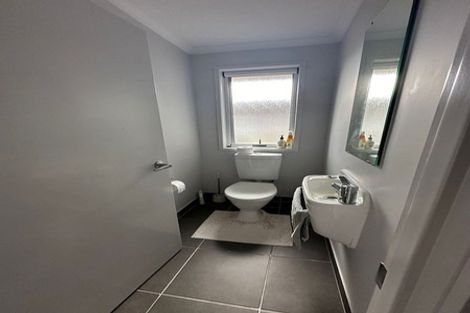 Photo of property in 220 Harbourside Drive, Karaka, Papakura, 2113