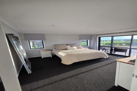 Photo of property in 3 Highland View Drive, Tokomaru, Palmerston North, 4474