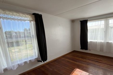 Photo of property in 11 Hinemoa Street, Levin, 5510