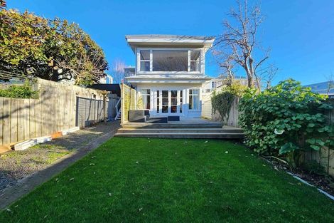 Photo of property in 45 Queen Street, Mount Victoria, Wellington, 6011