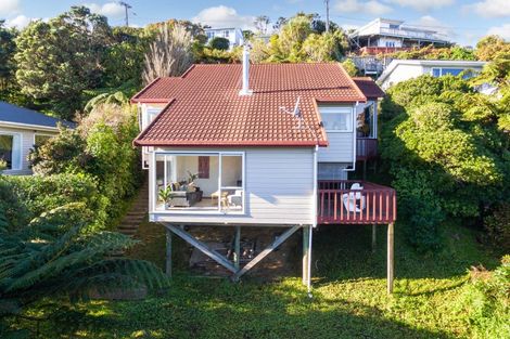 Photo of property in 44 Bedford Street, Northland, Wellington, 6012
