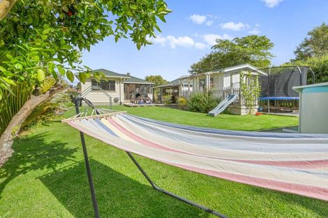 Photo of property in 123 Govett Avenue, Frankleigh Park, New Plymouth, 4310