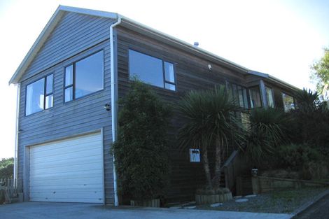 Photo of property in 5 The Track, Plimmerton, Porirua, 5026