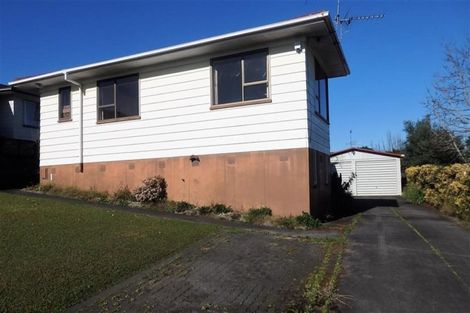 Photo of property in 3 Struan Place, Highland Park, Auckland, 2010