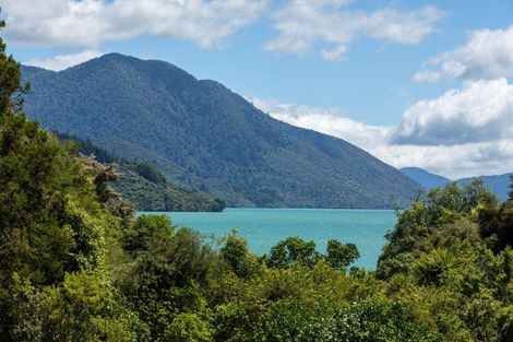 Photo of property in 236 Moetapu Bay Road, Moetapu Bay, Picton, 7282