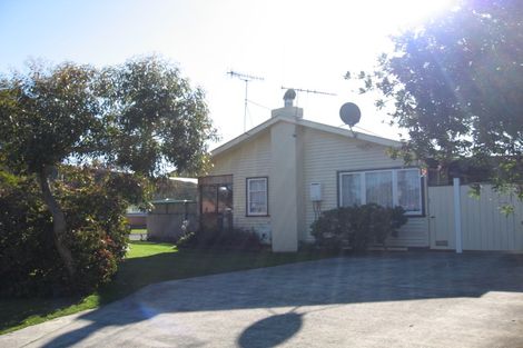 Photo of property in 3 Bull Avenue, Wainuiomata, Lower Hutt, 5014