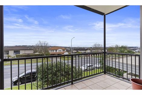 Photo of property in 25/124 Stancombe Road, Flat Bush, Auckland, 2016